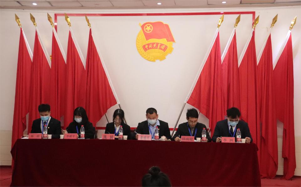 我校第十一次学生代表大会隆重召开 我校第十一次学生代表大会隆重召开
