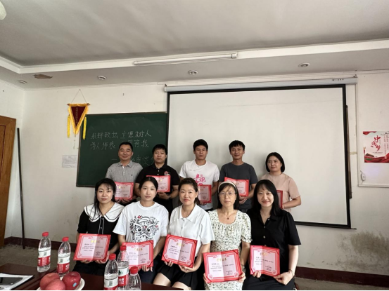 我院召开“躬耕教坛，强国有我”教师节座谈会