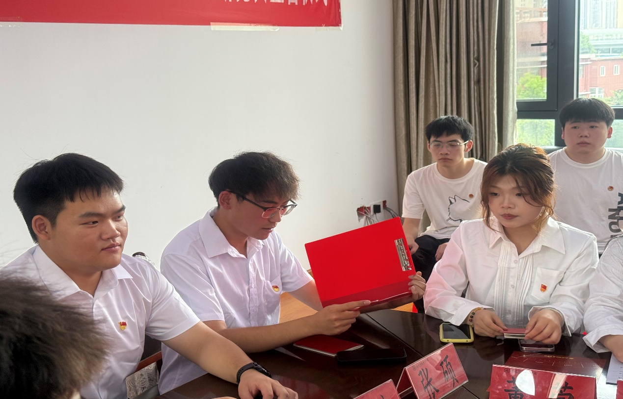 筑牢信仰之基,勇担时代使命 筑牢信仰之基,勇担时代使命