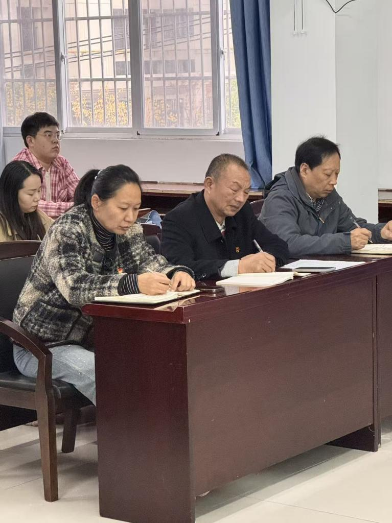 淬炼初心强作风 砥砺奋进启新程—— 武汉科技职业学院举行预备党员宣誓仪式暨作风建设专题学习 淬炼初心强作风 砥砺奋进启新程—— 武汉科技职业学院举行预备党员宣誓仪式暨作风建设专题学习