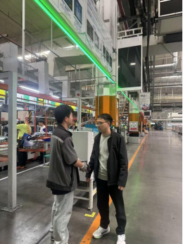 我院2023级辅导员赴美的集团走访看望实习学生