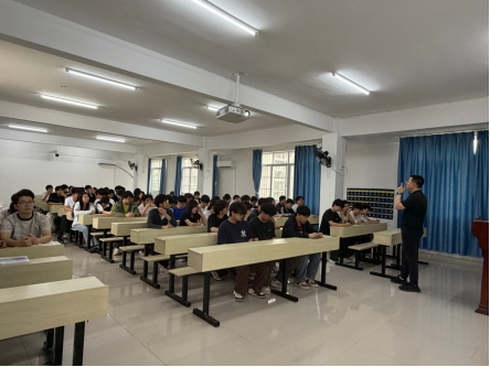 武汉科技职业学院开展大学生 心理健康教育专题讲座——减压赋能守护心灵 武汉科技职业学院开展大学生 心理健康教育专题讲座——减压赋能守护心灵