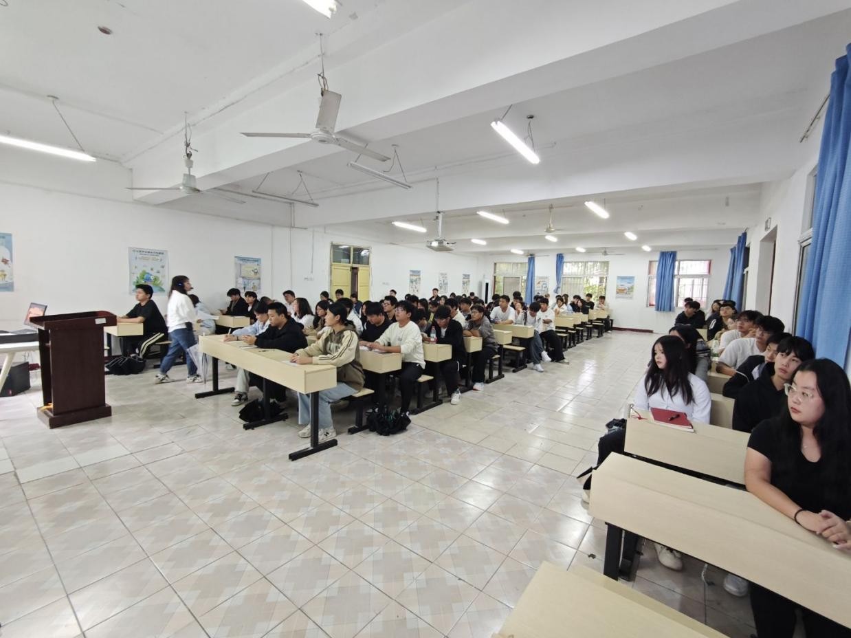 我院团委顺利开展2025年下半年团学干部培训